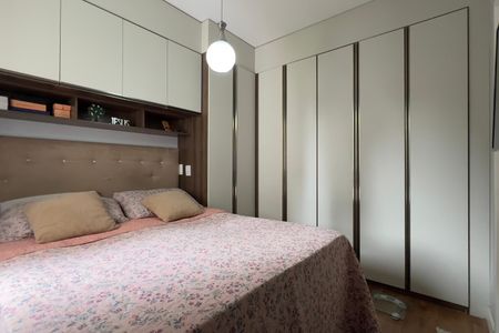Apartamento à venda com 82m², 3 quartos e 2 vagas Apartamento à venda com 82m², 3 quartos e 2 vagasSuíte