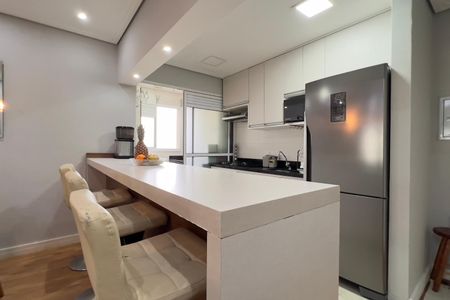 Apartamento à venda com 82m², 3 quartos e 2 vagas Apartamento à venda com 82m², 3 quartos e 2 vagasCozinha e Área de Serviço