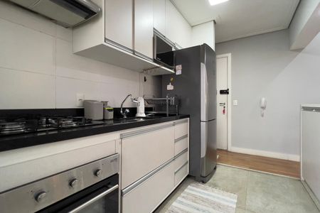 Apartamento à venda com 82m², 3 quartos e 2 vagas Apartamento à venda com 82m², 3 quartos e 2 vagasCozinha e Área de Serviço