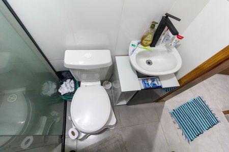 Apartamento à venda com 64m², 3 quartos e 1 vaga Apartamento à venda com 64m², 3 quartos e 1 vagaBanheiro Social