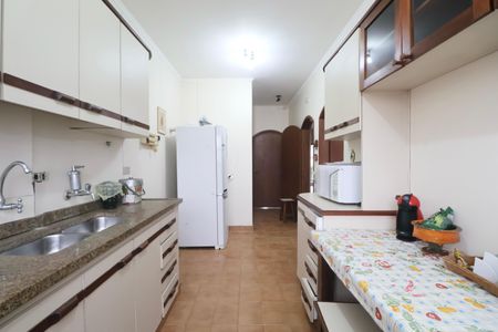 Apartamento para alugar com 150m², 4 quartos e 2 vagas Apartamento para alugar com 150m², 4 quartos e 2 vagasCozinha