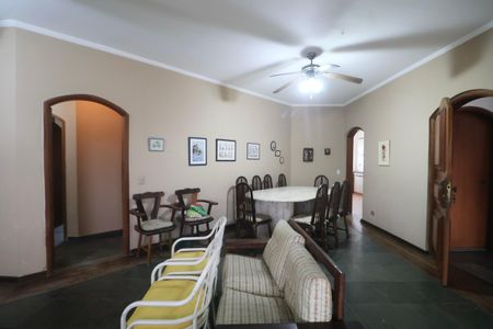 Apartamento para alugar com 150m², 4 quartos e 2 vagas Apartamento para alugar com 150m², 4 quartos e 2 vagasSala