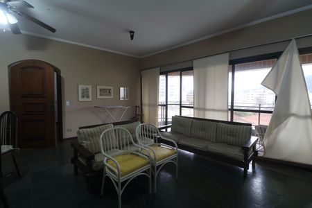 Apartamento para alugar com 150m², 4 quartos e 2 vagas Apartamento para alugar com 150m², 4 quartos e 2 vagasSala