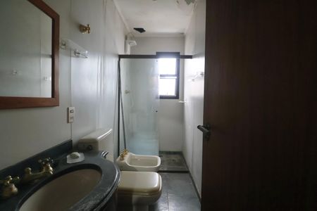 Apartamento para alugar com 150m², 4 quartos e 2 vagas Apartamento para alugar com 150m², 4 quartos e 2 vagasBanheiro Suíte