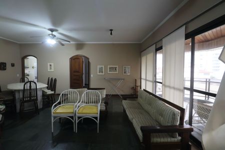 Apartamento para alugar com 150m², 4 quartos e 2 vagas Apartamento para alugar com 150m², 4 quartos e 2 vagasSala