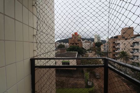 Apartamento para alugar com 150m², 4 quartos e 2 vagas Apartamento para alugar com 150m², 4 quartos e 2 vagasVaranda