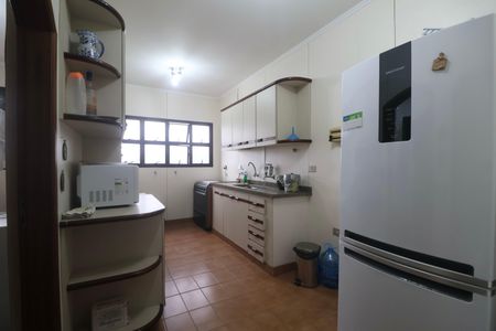 Apartamento para alugar com 150m², 4 quartos e 2 vagas Apartamento para alugar com 150m², 4 quartos e 2 vagasCozinha
