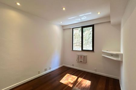Suíte de apartamento para alugar com 2 quartos, 70m² em Ipanema, Rio de Janeiro
