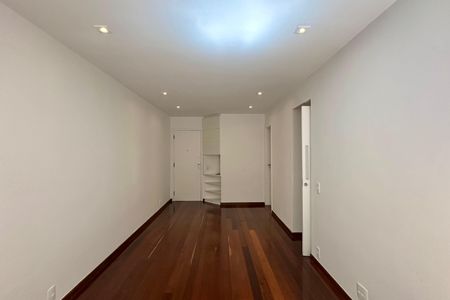 Sala de apartamento para alugar com 2 quartos, 70m² em Ipanema, Rio de Janeiro