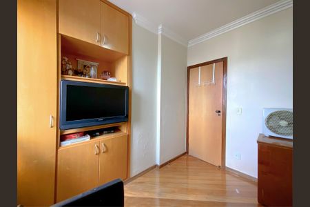 Apartamento à venda com 100m², 3 quartos e 2 vagas Apartamento à venda com 100m², 3 quartos e 2 vagasQuarto 2