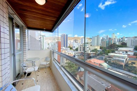 Apartamento à venda com 100m², 3 quartos e 2 vagas Apartamento à venda com 100m², 3 quartos e 2 vagasVaranda da Sala