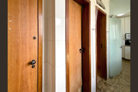 Apartamento à venda com 100m², 3 quartos e 2 vagas Apartamento à venda com 100m², 3 quartos e 2 vagasÁrea de Serviço