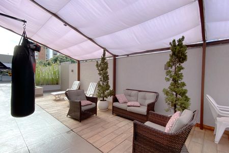 Apartamento à venda com 100m², 3 quartos e 2 vagas Apartamento à venda com 100m², 3 quartos e 2 vagasÁrea comum