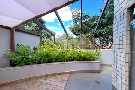 Apartamento à venda com 100m², 3 quartos e 2 vagas Apartamento à venda com 100m², 3 quartos e 2 vagasÁrea comum - Jardim