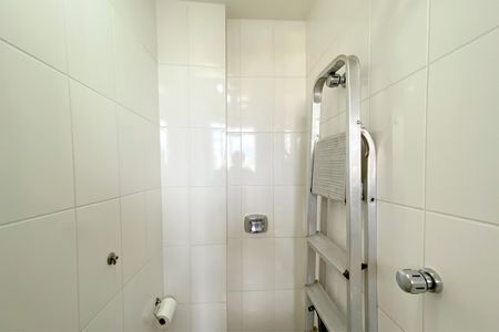 Apartamento à venda com 100m², 3 quartos e 2 vagas Apartamento à venda com 100m², 3 quartos e 2 vagasBanheiro de serviço