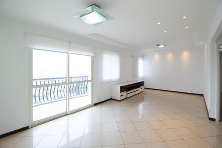 Sala de apartamento para alugar com 2 quartos, 105m² em Indianópolis, São Paulo