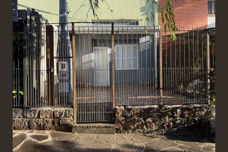 Casa para alugar com 1 quarto, 25m² em São João, Porto Alegre