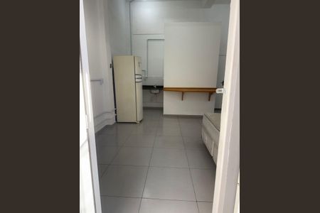 Casa para alugar com 1 quarto, 25m² em São João, Porto Alegre
