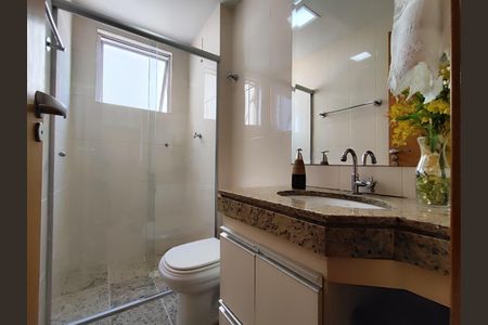 Apartamento à venda com 69m², 3 quartos e 2 vagas Apartamento à venda com 69m², 3 quartos e 2 vagasBanheiro Social