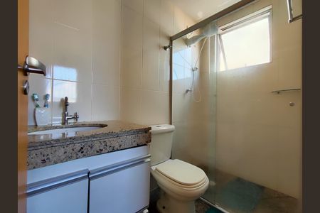 Apartamento à venda com 69m², 3 quartos e 2 vagas Apartamento à venda com 69m², 3 quartos e 2 vagasBanheiro da Suíte