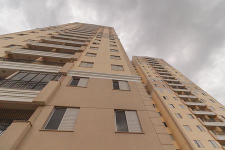 Apartamento à venda com 72m², 3 quartos e 2 vagas Apartamento à venda com 72m², 3 quartos e 2 vagasFachada