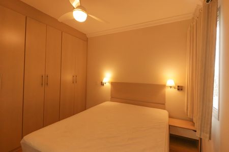 Apartamento à venda com 72m², 3 quartos e 2 vagas Apartamento à venda com 72m², 3 quartos e 2 vagasSuíte