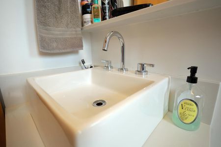 Apartamento à venda com 129m², 3 quartos e 2 vagas Apartamento à venda com 129m², 3 quartos e 2 vagasBanheiro da Suíte 2