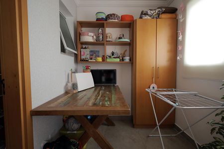 Apartamento à venda com 129m², 3 quartos e 2 vagas Apartamento à venda com 129m², 3 quartos e 2 vagasÁrea de Serviço