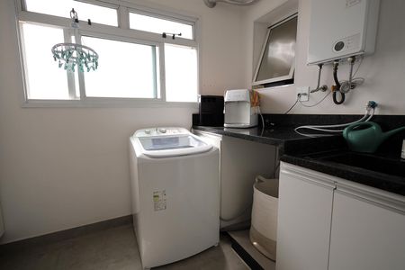 Apartamento à venda com 129m², 3 quartos e 2 vagas Apartamento à venda com 129m², 3 quartos e 2 vagasÁrea de Serviço