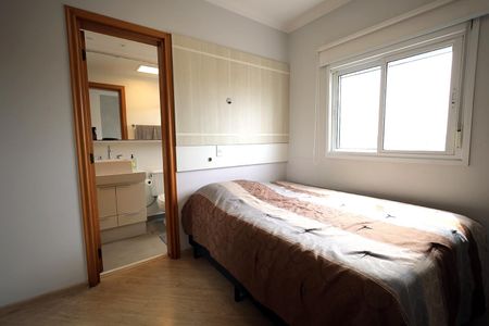 Apartamento à venda com 129m², 3 quartos e 2 vagas Apartamento à venda com 129m², 3 quartos e 2 vagasSuíte 2