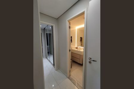 Apartamento à venda com 90m², 2 quartos e 2 vagasCorredor