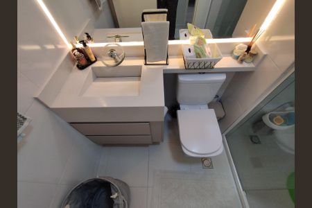 Apartamento à venda com 90m², 2 quartos e 2 vagasBanheiro Social