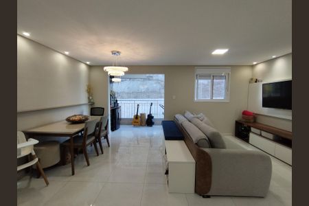 Apartamento à venda com 90m², 2 quartos e 2 vagasSala