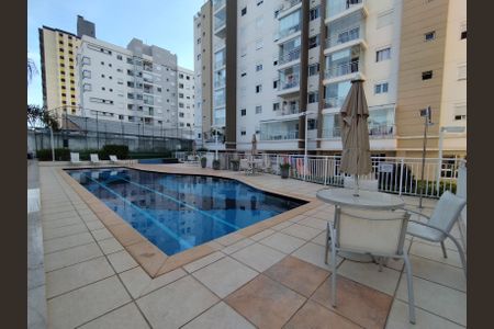 Apartamento à venda com 90m², 2 quartos e 2 vagasÁrea comum - Piscina