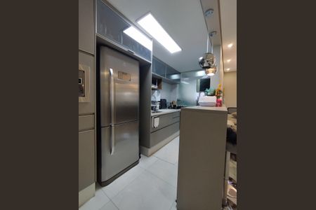 Apartamento à venda com 90m², 2 quartos e 2 vagasCozinha 