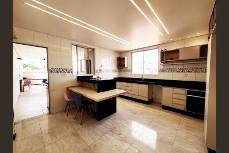 Apartamento à venda com 170m², 3 quartos e 2 vagas