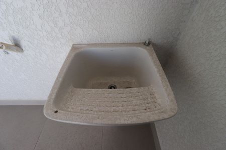 Apartamento à venda com 79m², 2 quartos e 1 vagaÁrea de Serviço