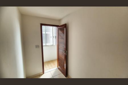 Apartamento à venda com 69m², 2 quartos e 1 vaga Apartamento à venda com 69m², 2 quartos e 1 vagaQuarto de Serviço