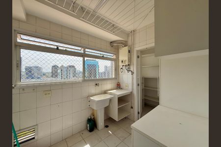 Apartamento à venda com 138m², 3 quartos e 2 vagas Apartamento à venda com 138m², 3 quartos e 2 vagasÁrea de Serviço