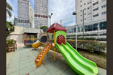 Apartamento à venda com 138m², 3 quartos e 2 vagas Apartamento à venda com 138m², 3 quartos e 2 vagasPlayground