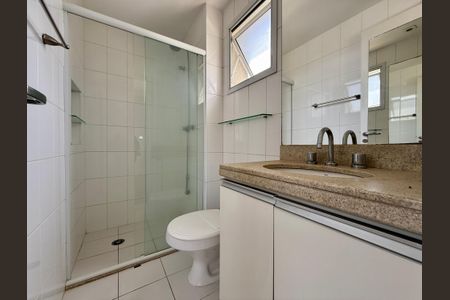 Apartamento à venda com 138m², 3 quartos e 2 vagas Apartamento à venda com 138m², 3 quartos e 2 vagasBanheiro Suíte 2