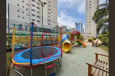 Apartamento à venda com 138m², 3 quartos e 2 vagas Apartamento à venda com 138m², 3 quartos e 2 vagasPlayground