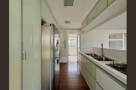 Apartamento à venda com 138m², 3 quartos e 2 vagas Apartamento à venda com 138m², 3 quartos e 2 vagasCozinha