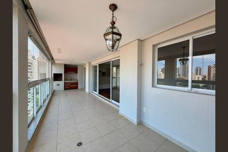 Apartamento à venda com 138m², 3 quartos e 2 vagas Apartamento à venda com 138m², 3 quartos e 2 vagasVaranda