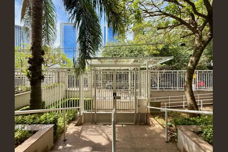 Apartamento à venda com 138m², 3 quartos e 2 vagas Apartamento à venda com 138m², 3 quartos e 2 vagasEntrada