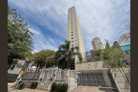 Apartamento à venda com 138m², 3 quartos e 2 vagas Apartamento à venda com 138m², 3 quartos e 2 vagasFachada