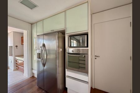 Apartamento à venda com 138m², 3 quartos e 2 vagas Apartamento à venda com 138m², 3 quartos e 2 vagasCozinha