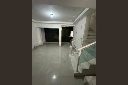Casa à venda com 180m², 3 quartos e 1 vaga