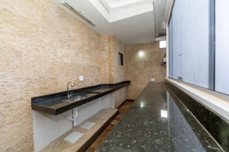 Apartamento à venda com 150m², 3 quartos e 2 vagas Apartamento à venda com 150m², 3 quartos e 2 vagasCobertura