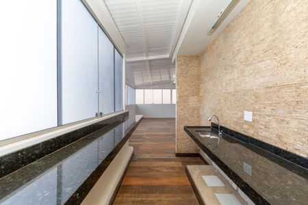 Apartamento à venda com 150m², 3 quartos e 2 vagas Apartamento à venda com 150m², 3 quartos e 2 vagasCobertura